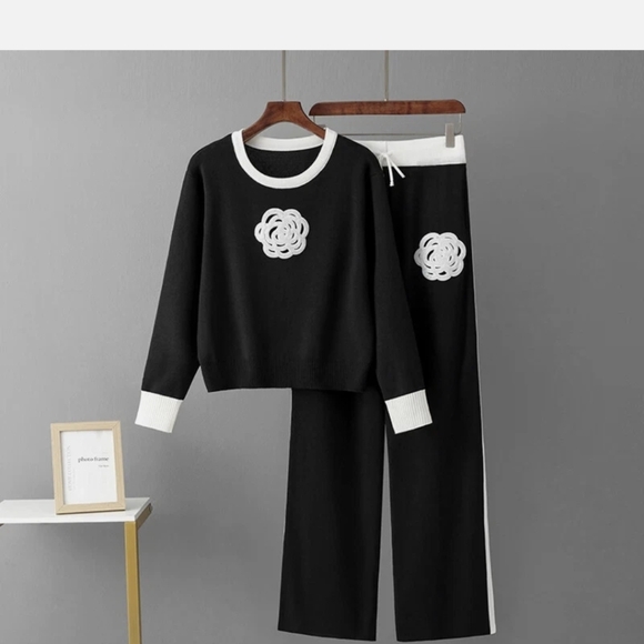 Inspired | Camellia Sweater Set - Picture 6 of 6